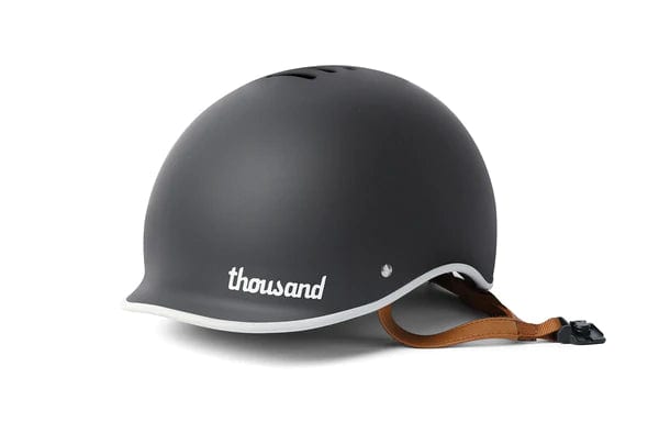 Black bike helmet with a minimalistic and modern design