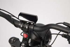 Anza V4 in White, LCD display