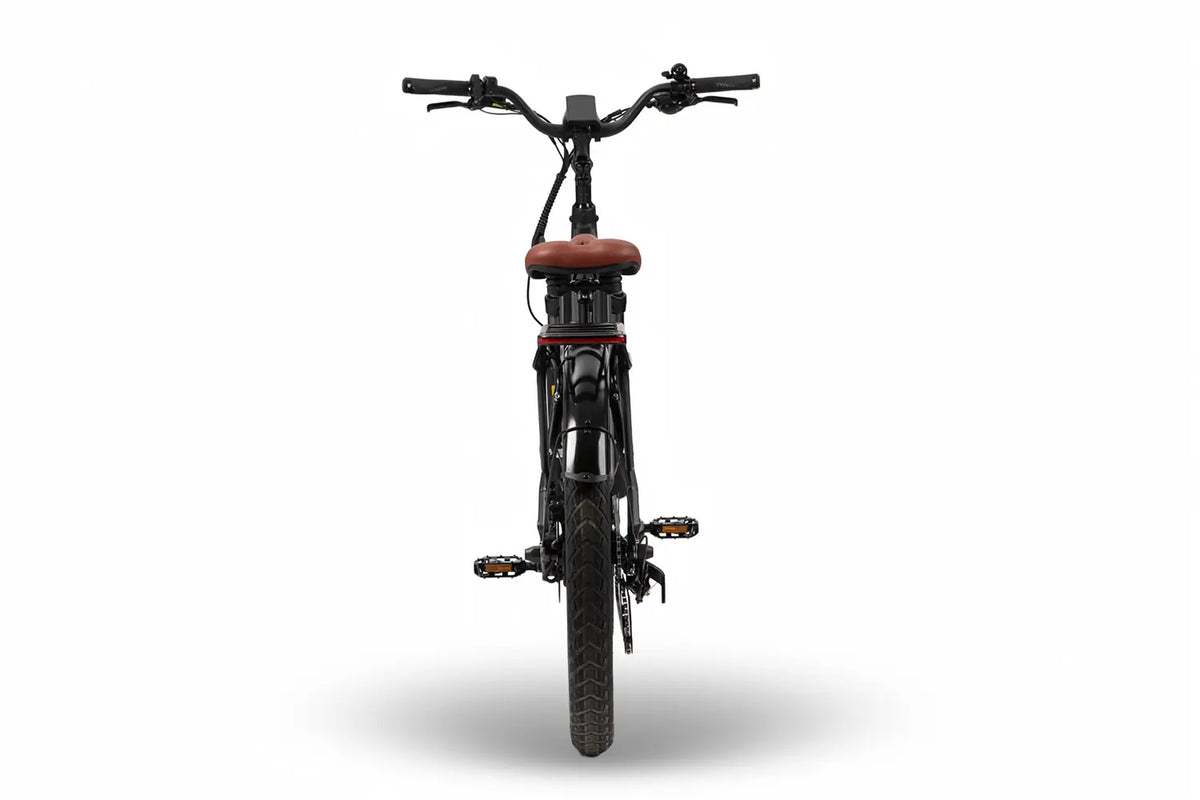 Shavano in Black, straight-on rear